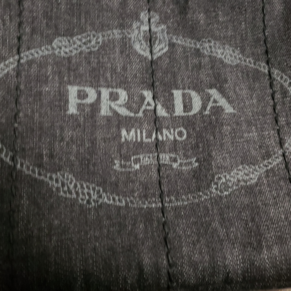 Gorgeous And Practically New Condition Prada Cana… - image 4